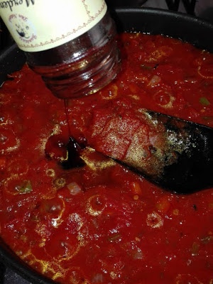 Shakshuka cu oua de prepelita si mozzarella