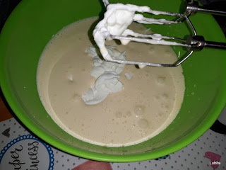 Prajitura cu lamaie si fructe