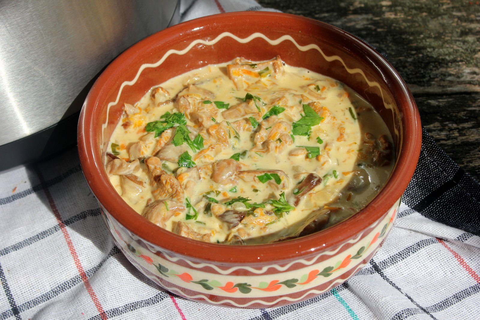 Tocanita de galbiori la Multicooker Crock-Pot Express