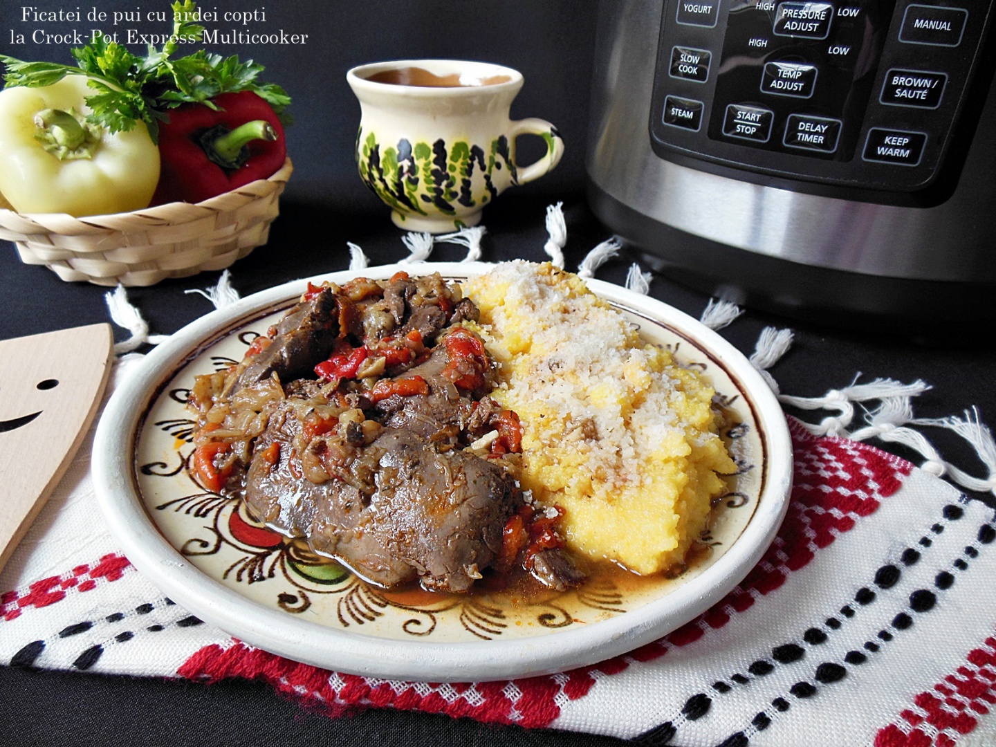 Ficatei de pui cu ardei copti la Multicooker Crock-Pot Express cu gatire sub presiune