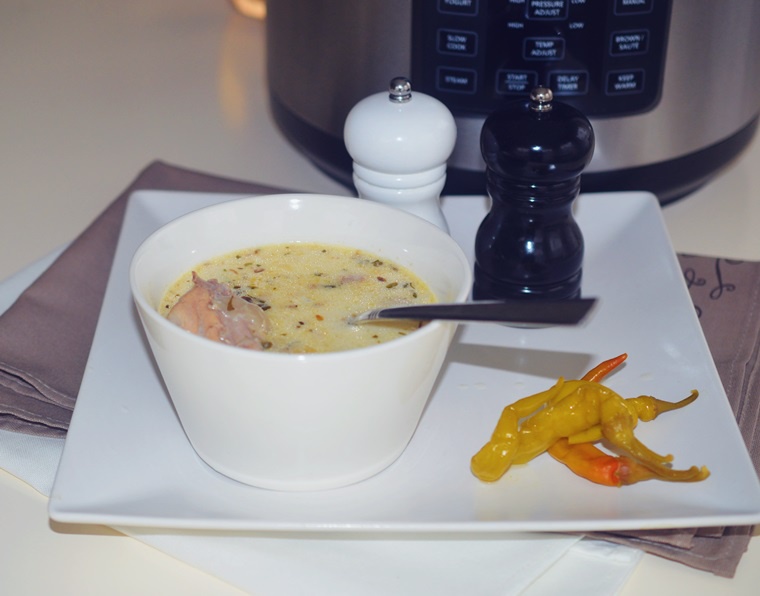 Ciorba de iepure la Multicooker Crock-Pot Express cu gatire sub presiune