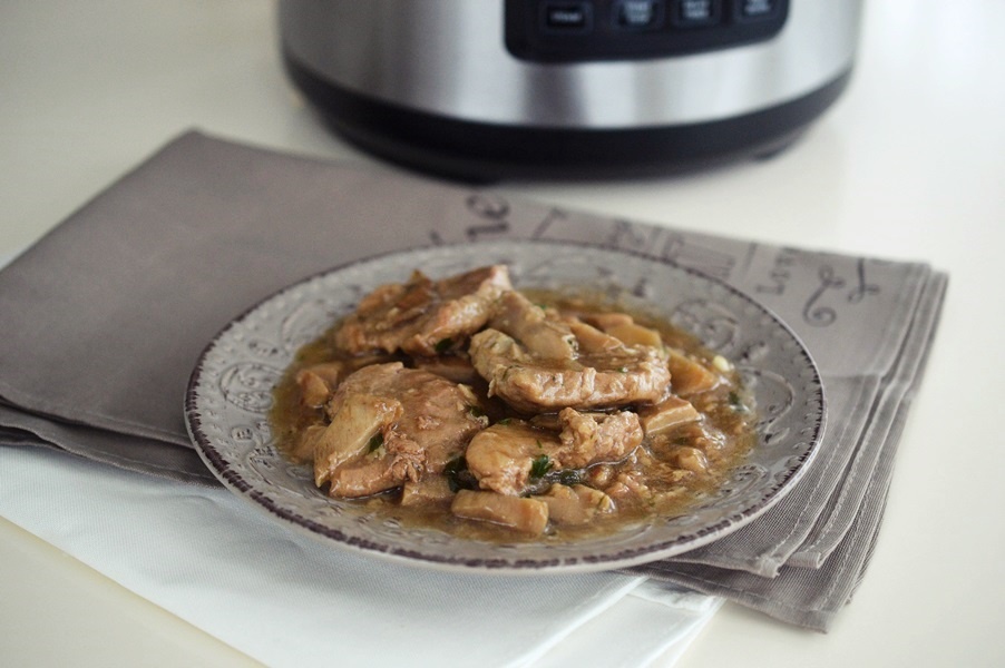 Escalop de vita la Multicooker Crock-Pot Express cu gatire sub presiune