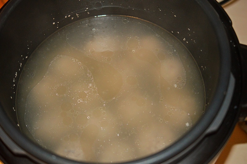 Ciorba cu perisoare la Multicooker Crock-Pot Express cu gatire sub presiune