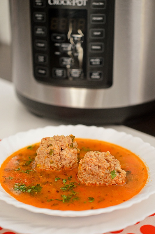 Ciorba cu perisoare la Multicooker Crock-Pot Express cu gatire sub presiune