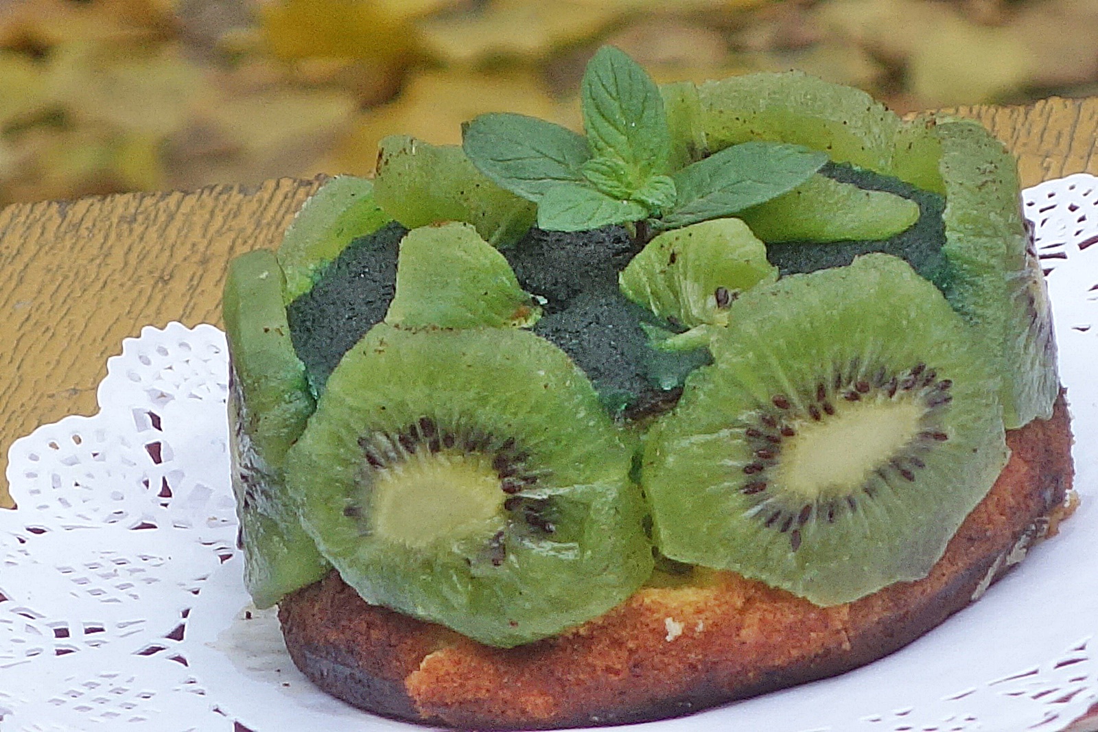 Prajitura cu kiwi si jeleu din sirop mentolat de pin