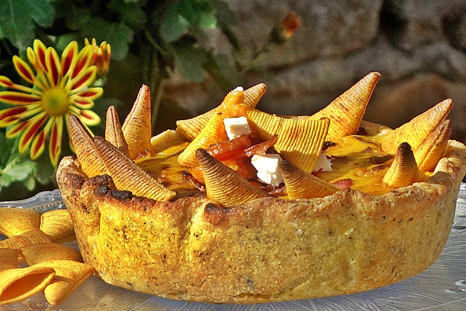 Tarta aromata cu faina de porumb si chipsuri de porumb