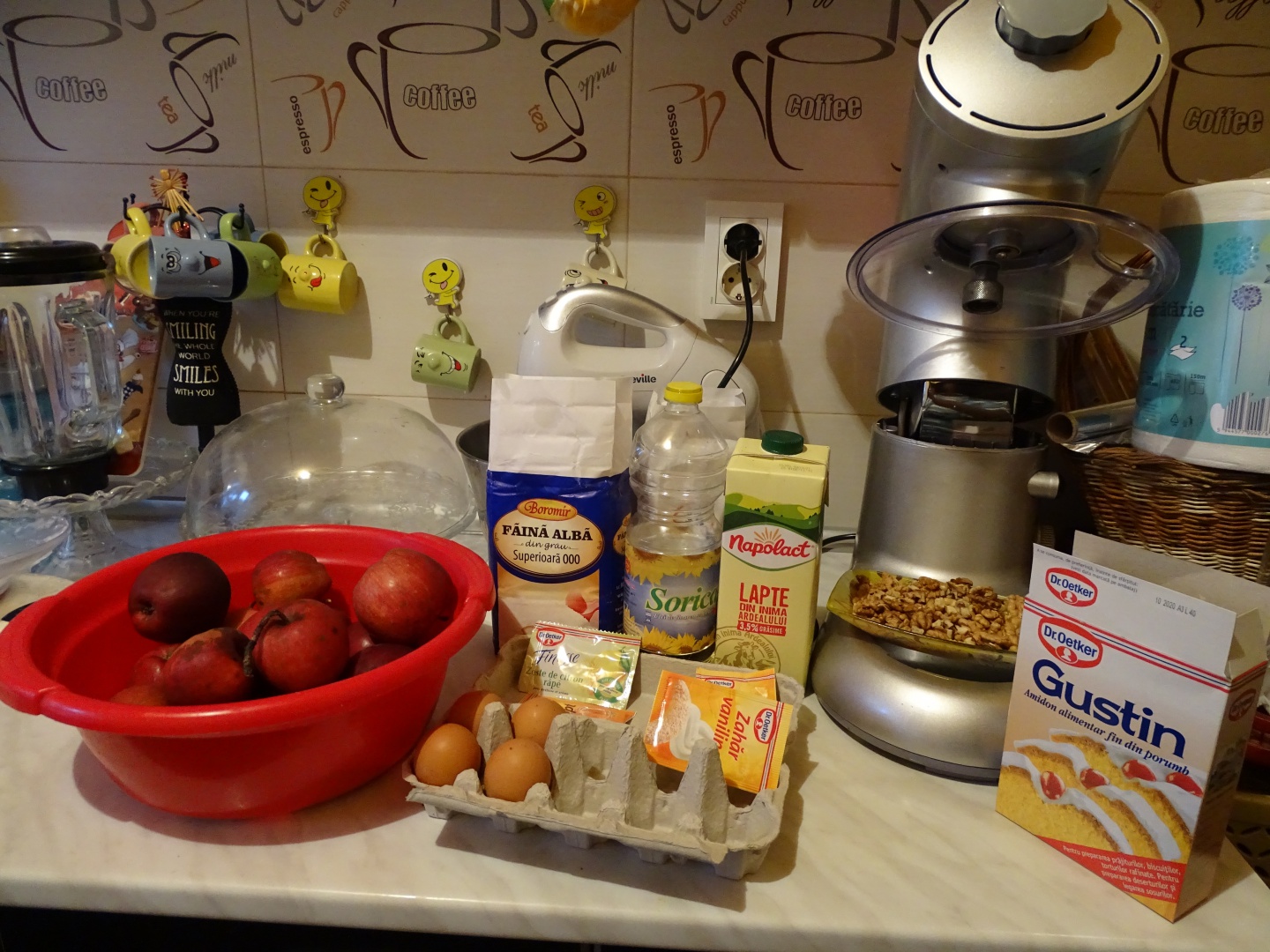 Prajitura cu mere si nuci