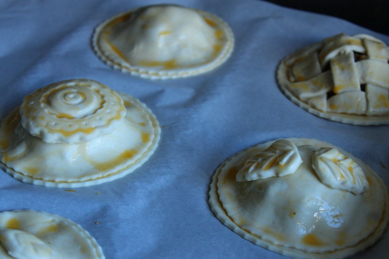 Placinte cu mere, smochine si nuci