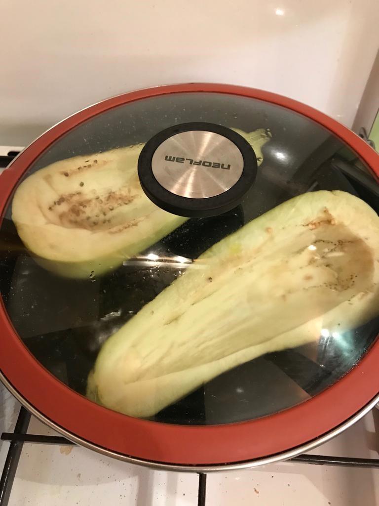 Vinete cu gust de toamna si ifos de imam bayildi