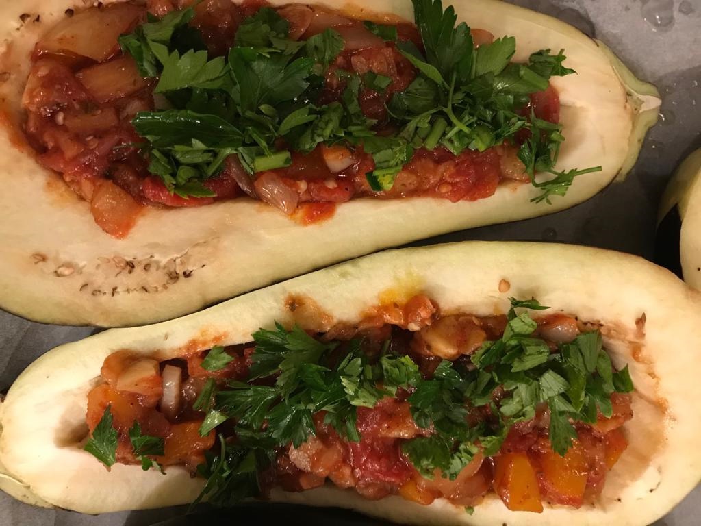 Vinete cu gust de toamna si ifos de imam bayildi