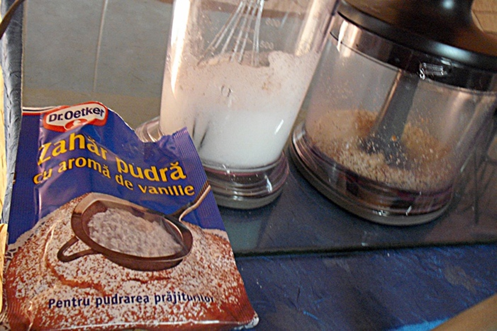 Fursecuri cu bezea si nuca