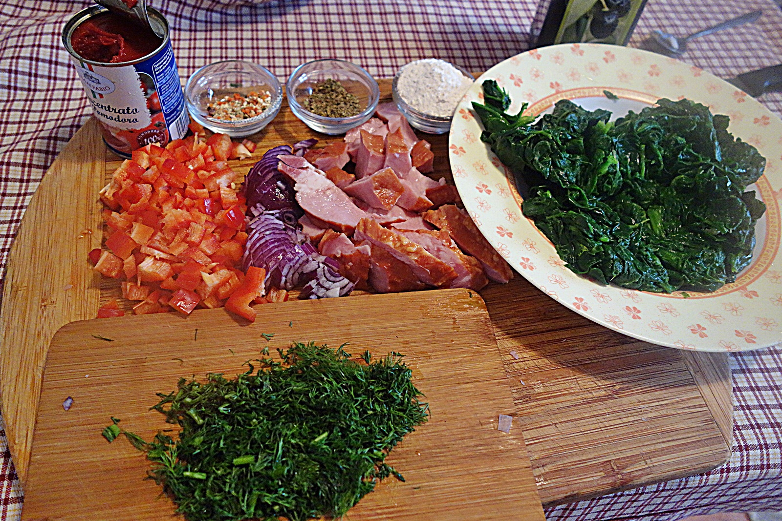 Mancarica scazuta din spanac verde cu afumatura