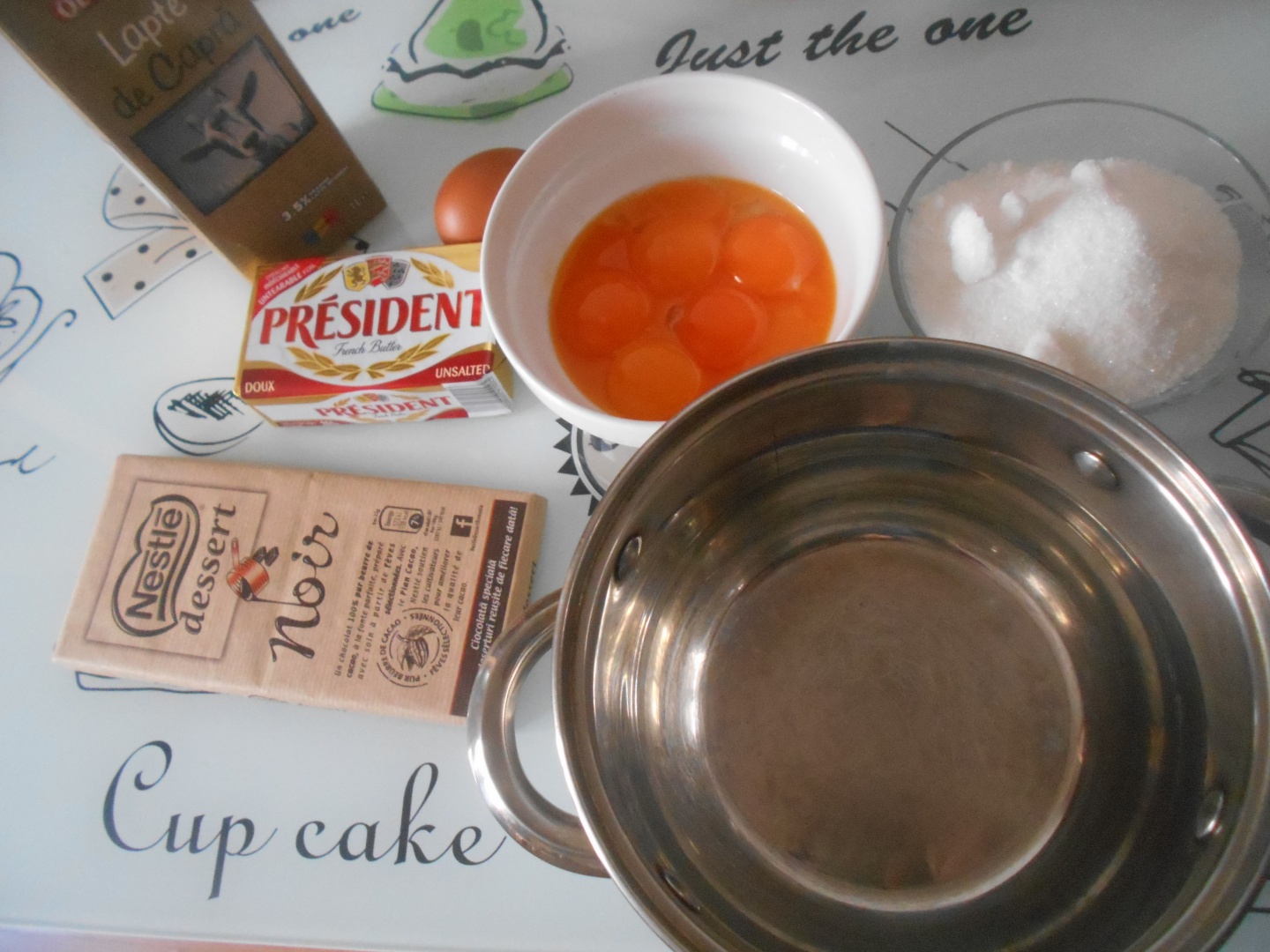 Prajitura cu ciocolata si nuca