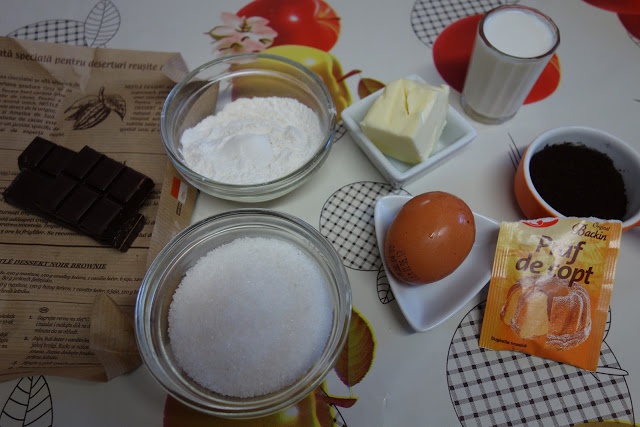 Tort Profiterol in ciocolata