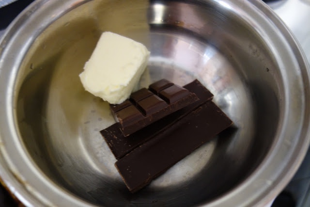 Tort Profiterol in ciocolata