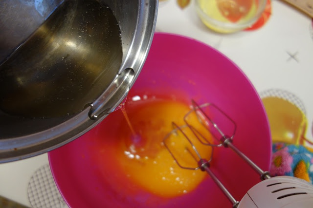 Tort Profiterol in ciocolata