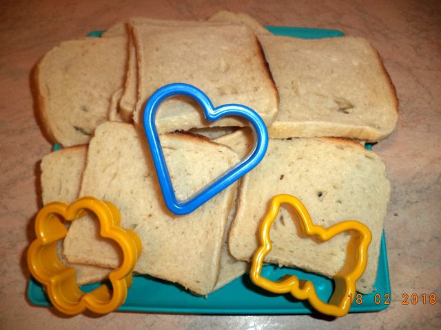 Bruschete inimioare si fluturasi cu calamari si ghimbir