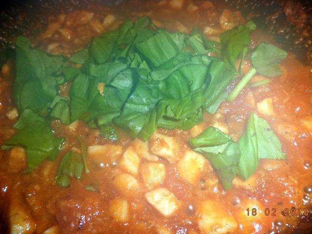 Bruschete inimioare si fluturasi cu calamari si ghimbir