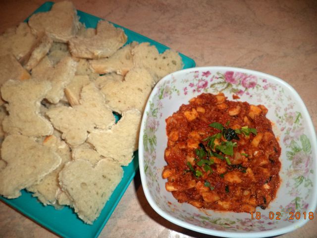 Bruschete inimioare si fluturasi cu calamari si ghimbir