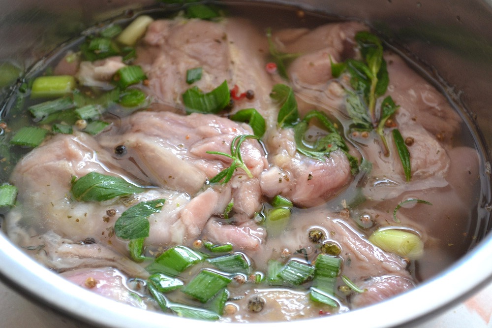 Rulada de miel umpluta cu legume