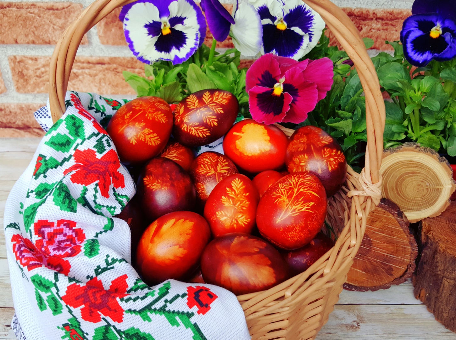 Cum sa vopsesti oua cu foi de ceapa – metoda traditionala, simpla si naturala