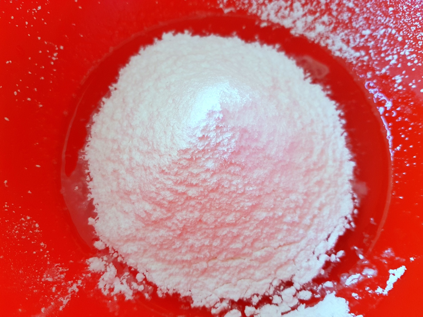 Fursecuri cu iaurt si aroma de lamaie decorate cu royal icing