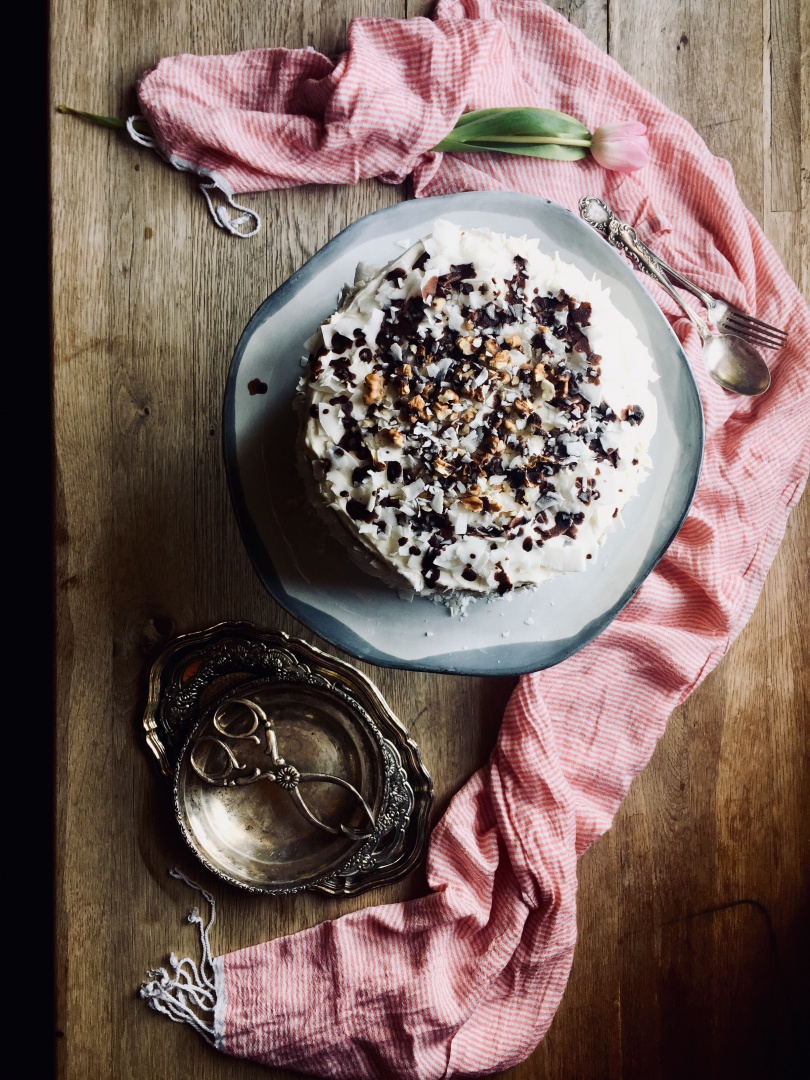 Tort cu morcovi si crema de branza