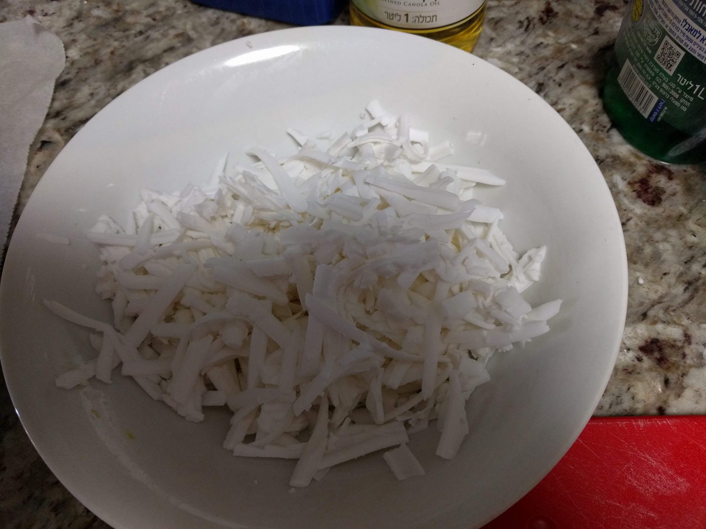 Pateuri cu branza vegana si masline verzi