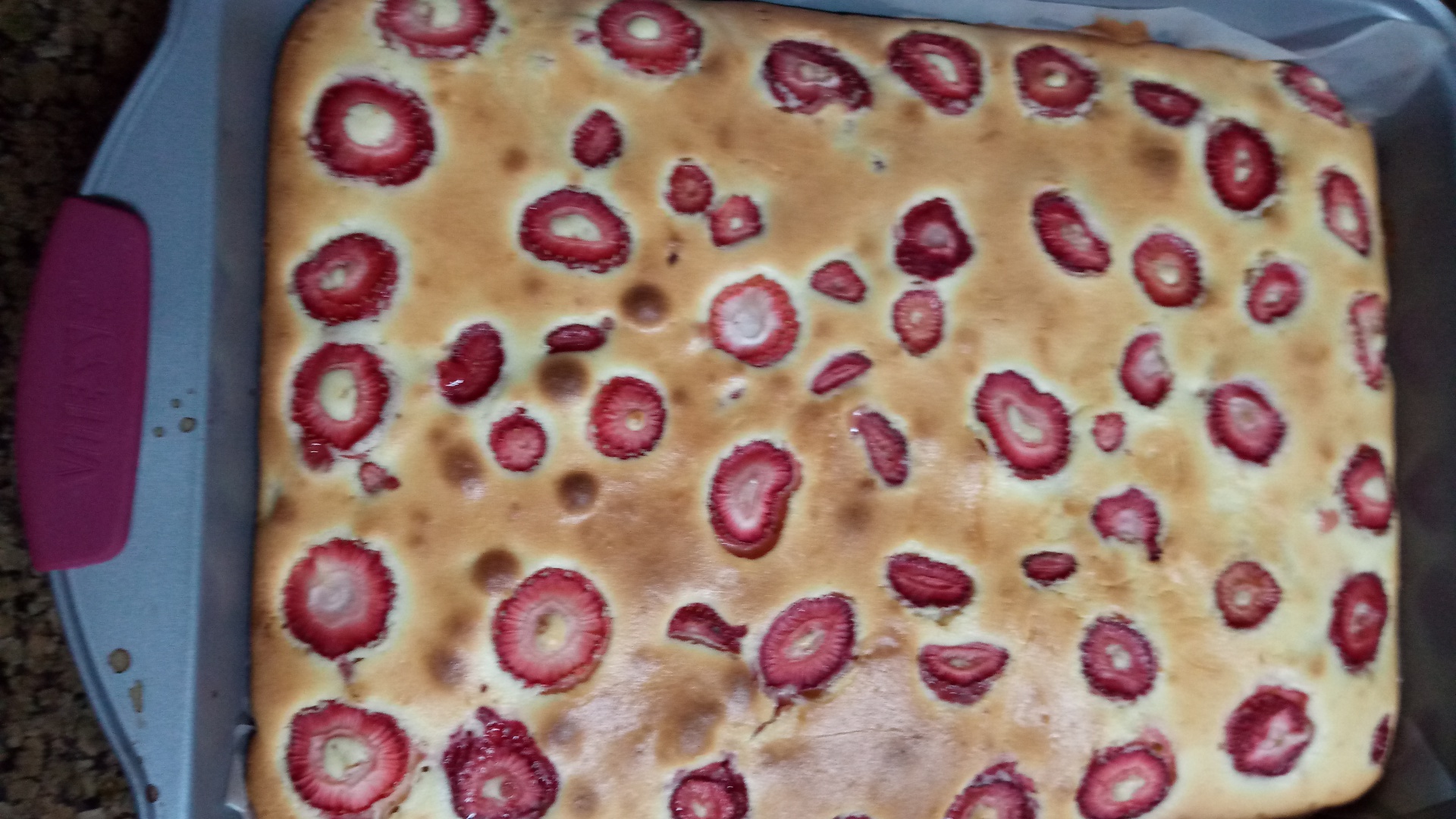 Prajitura cu capsuni