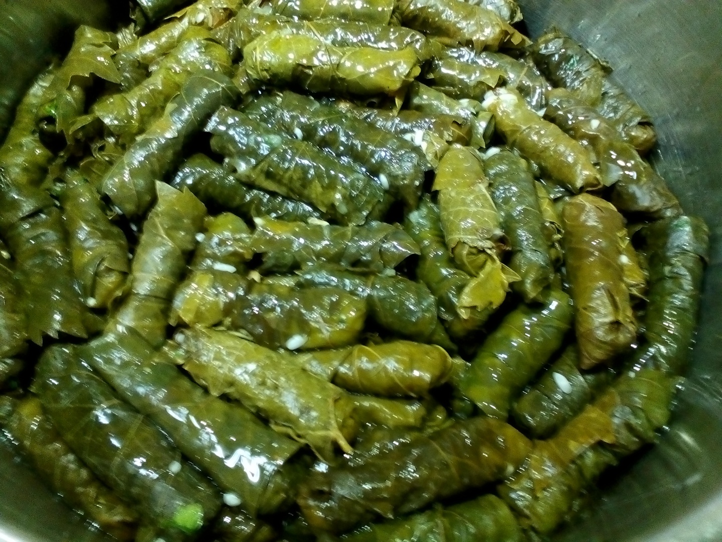 Sarmalute in foi de vita cu orez si legume yalangi (arabesti)