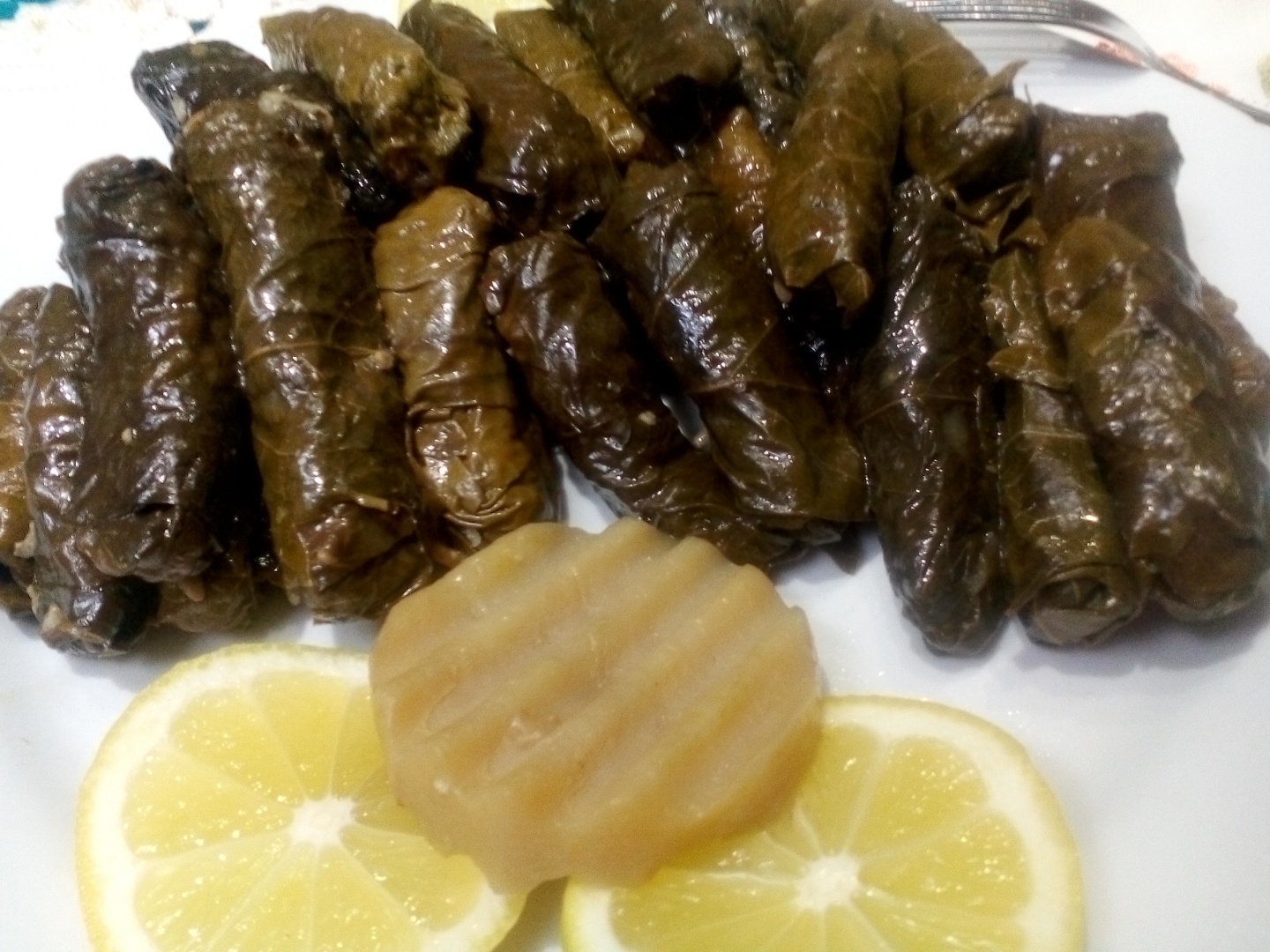 Sarmalute in foi de vita cu orez si legume yalangi (arabesti)