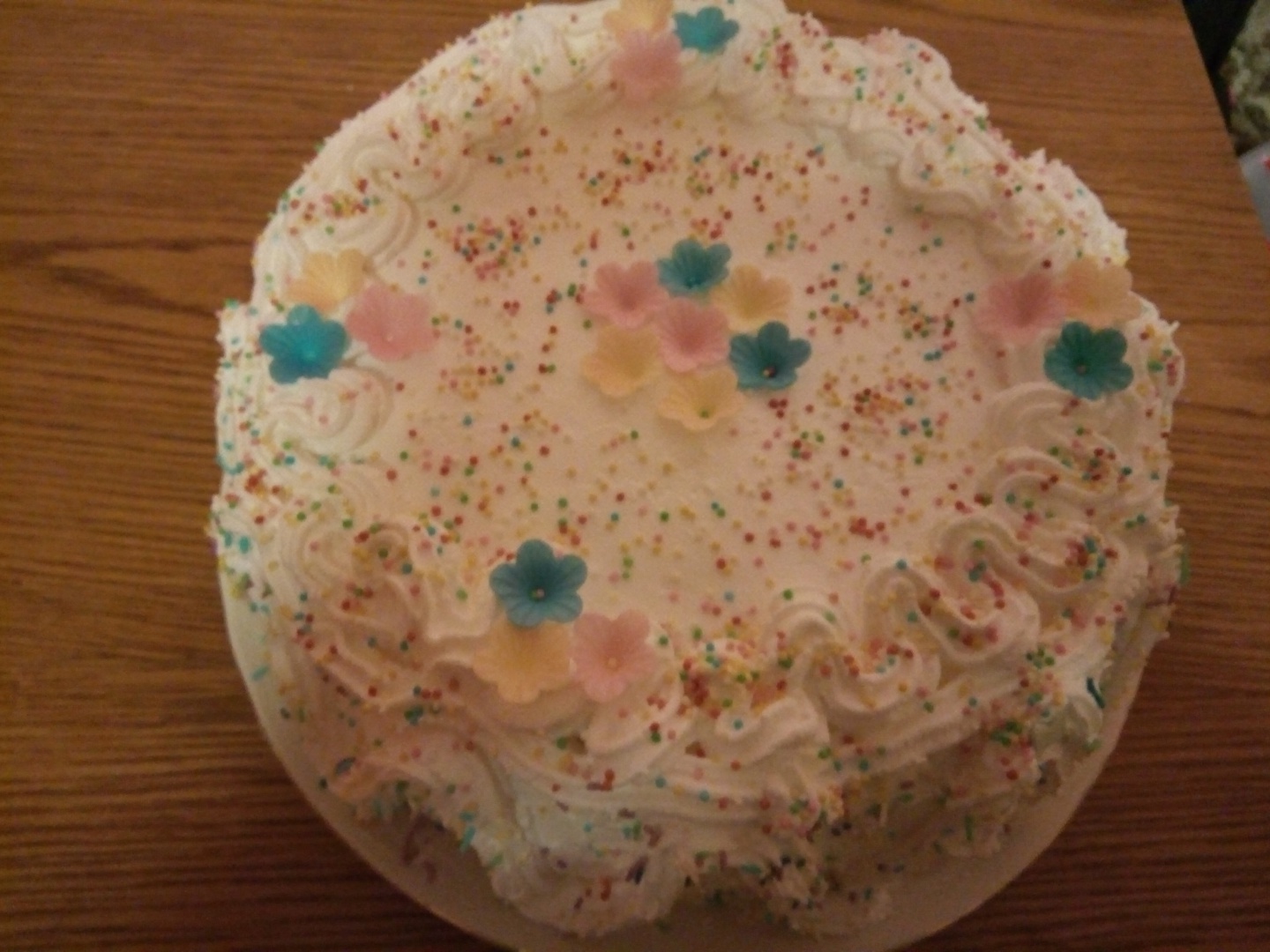 Tort racoritor cu crema de iaurt si piersici