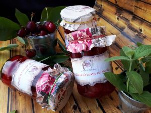Dulceata de cirese cu menta