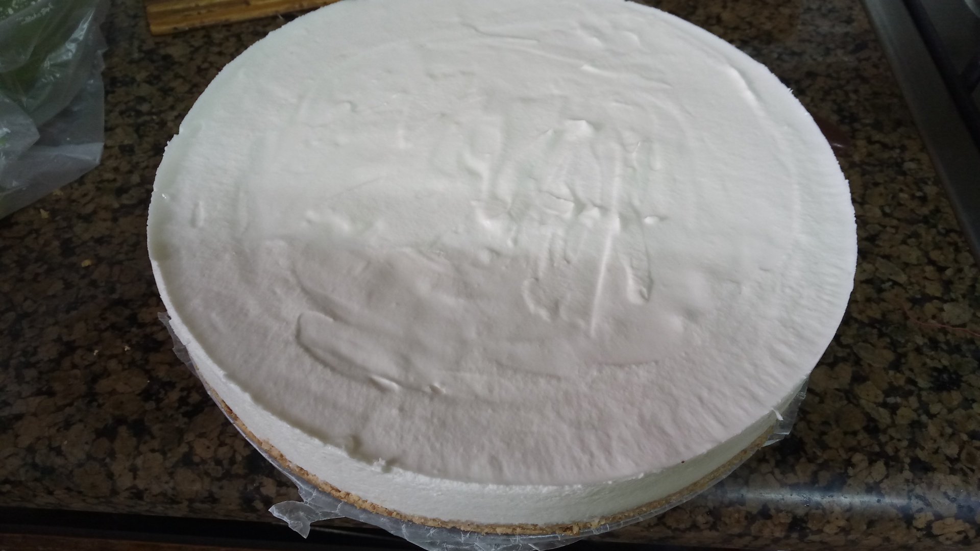 Cheesecake cu visine la rece (fara coacere)