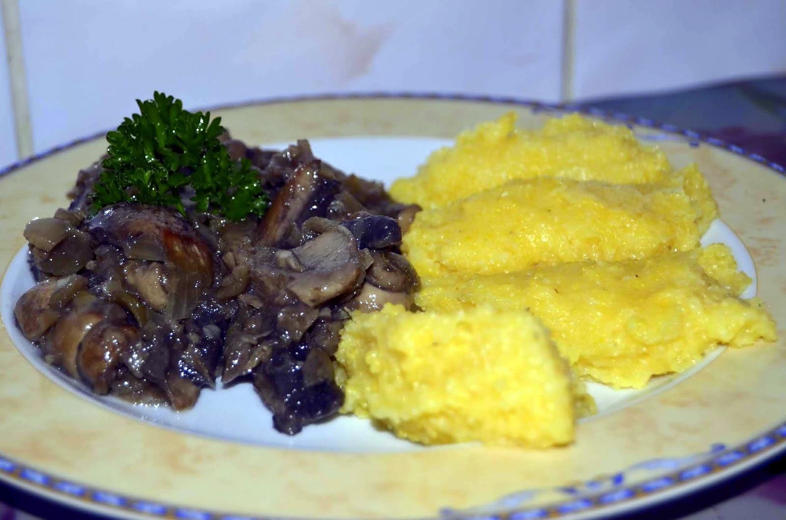 Ciuperci cu usturoi-reteta de post