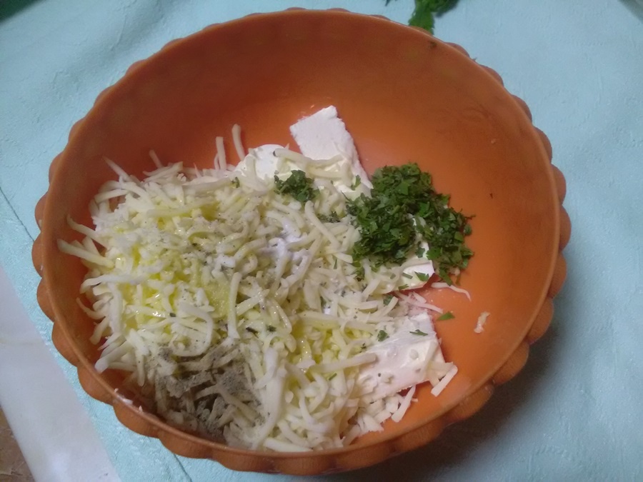 Sandwich cald cu cascaval