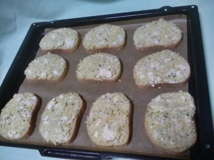 Sandwich cald cu cascaval