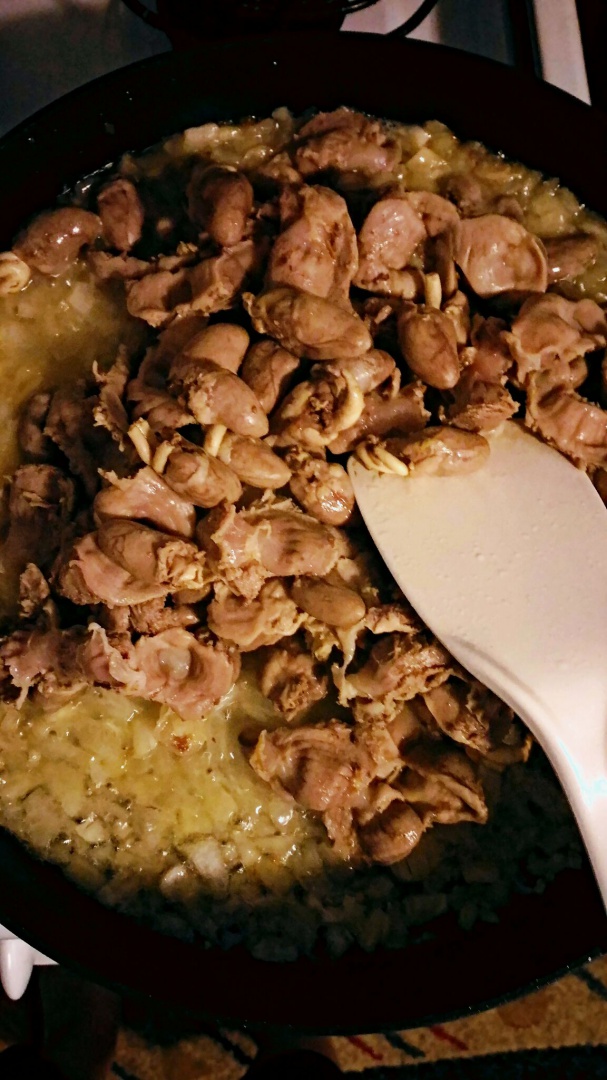 Tocanita de inimi si pipote de pui