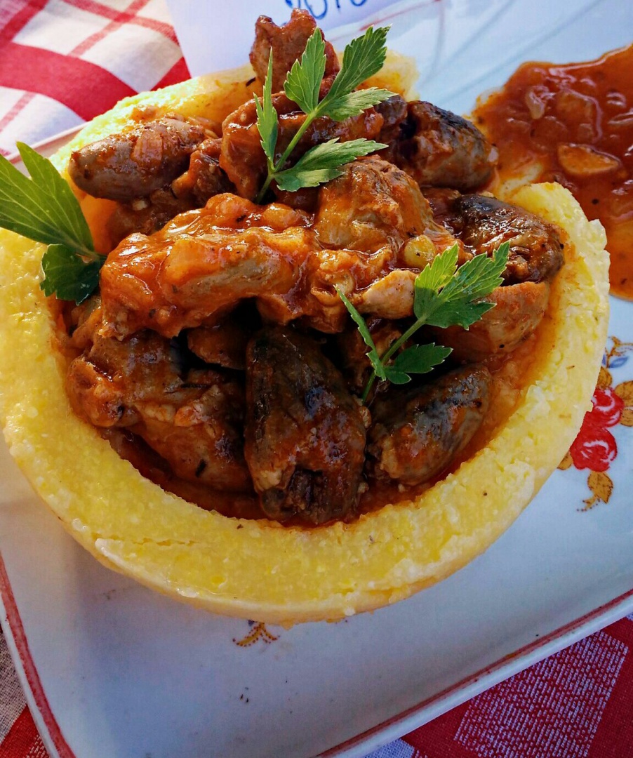 Tocanita de inimi si pipote de pui