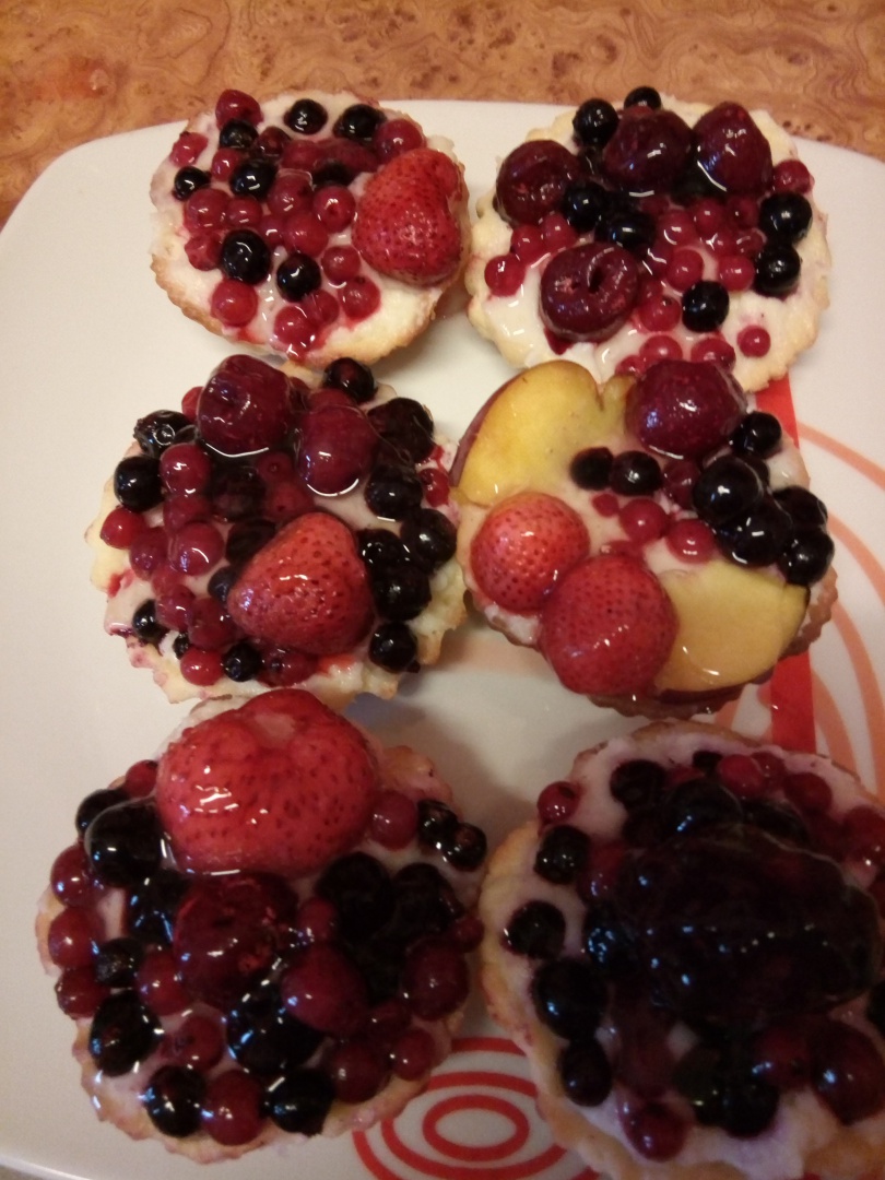 Mini tarte cu fructe