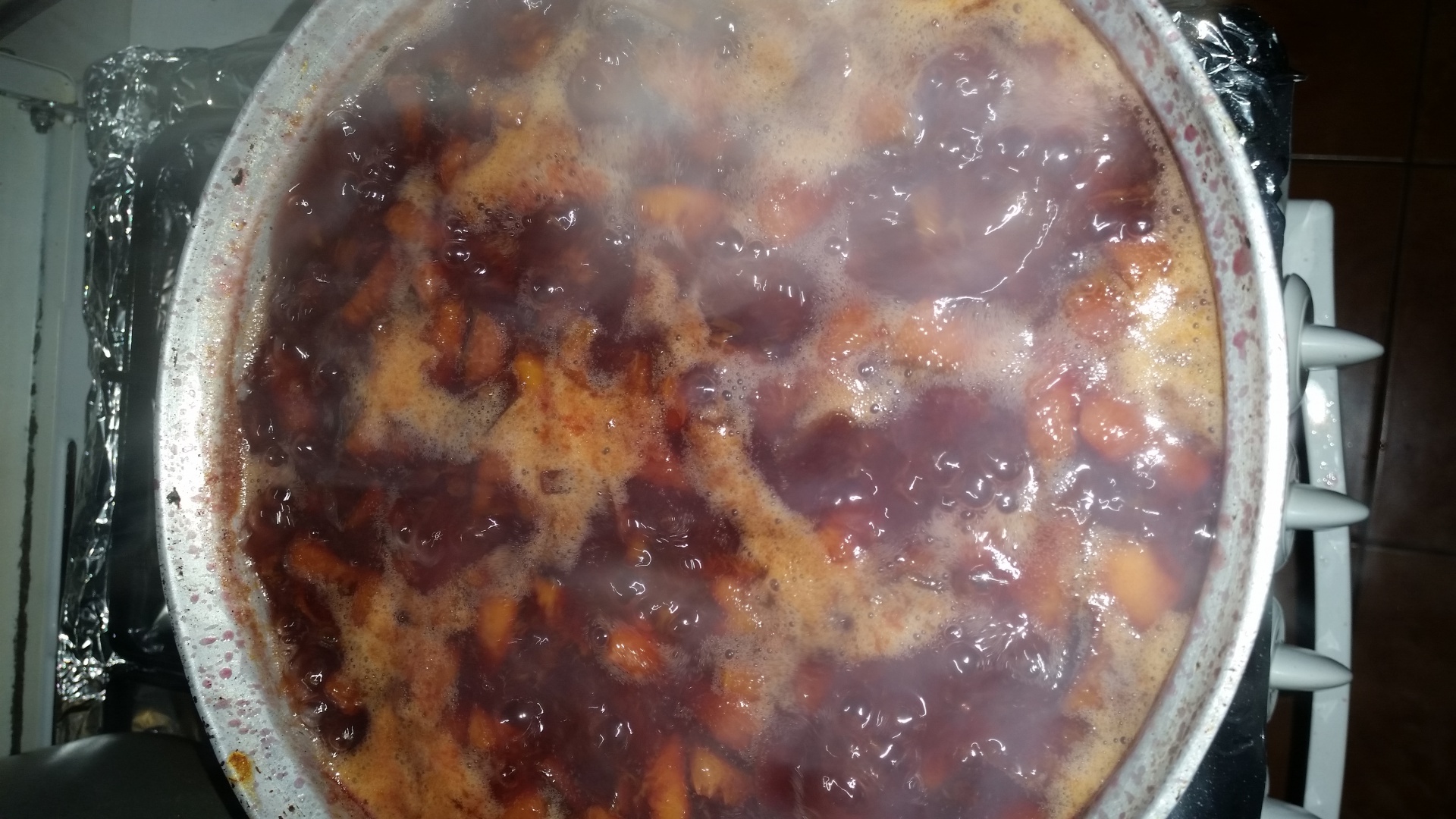 Gem de prune cu nuci