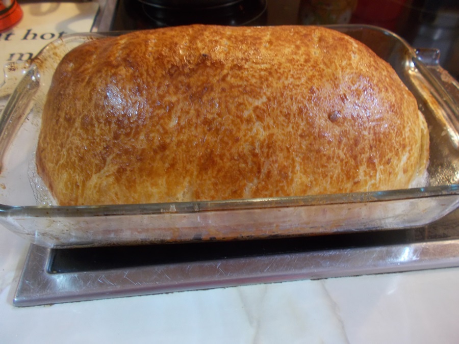 Cotlet de porc in aluat, cu varza si cartofi