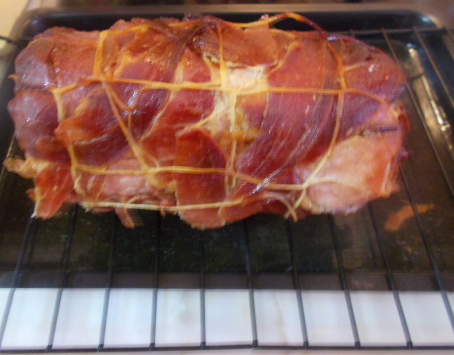 Cotlet de porc in aluat, cu varza si cartofi