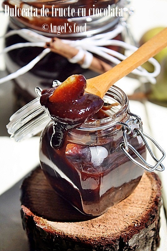 Dulceata de fructe cu ciocolata