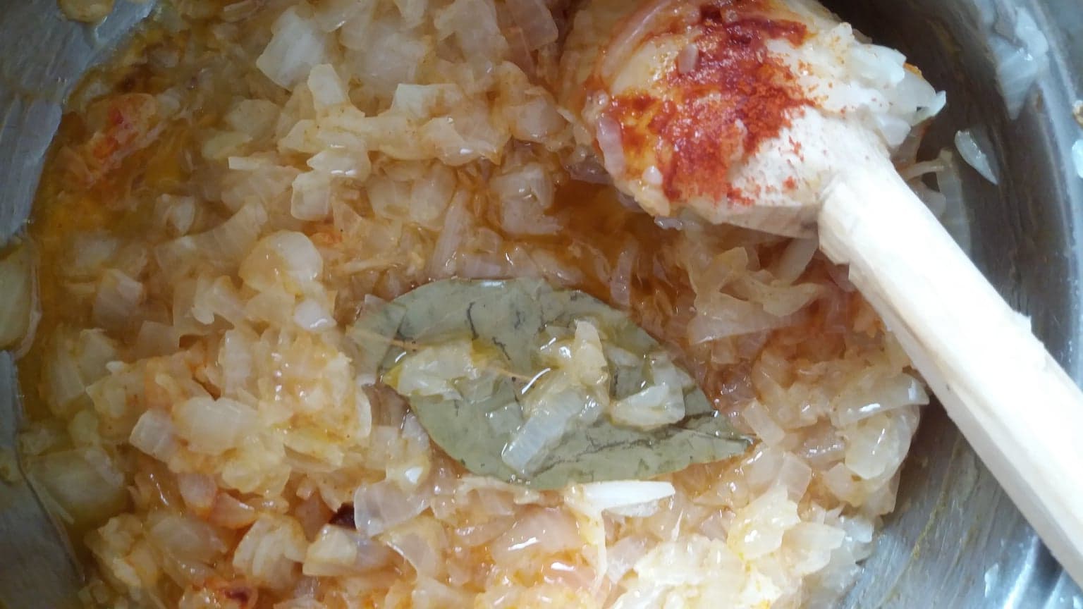 Creier de porc cu ceapa