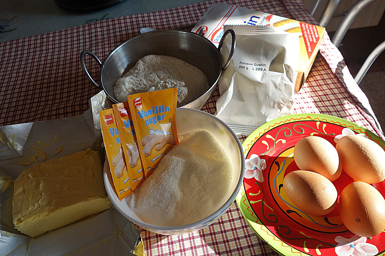 Prajitura cu blat fraged si crema de cocos