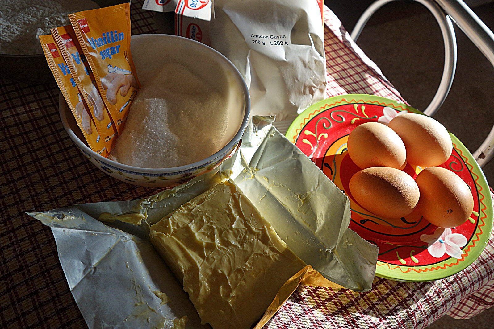 Prajitura cu blat fraged si crema de cocos