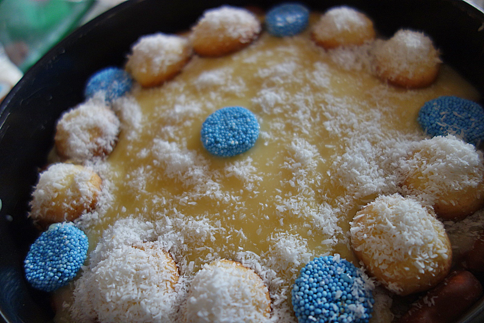 Prajitura cu blat fraged si crema de cocos