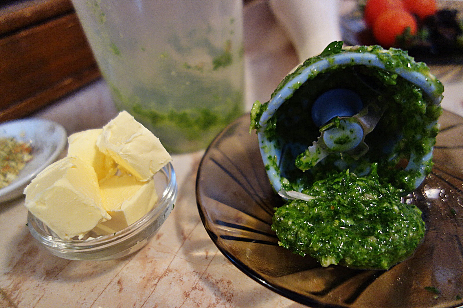 Supa crema de fasole pastai, cu spanac si afumatura