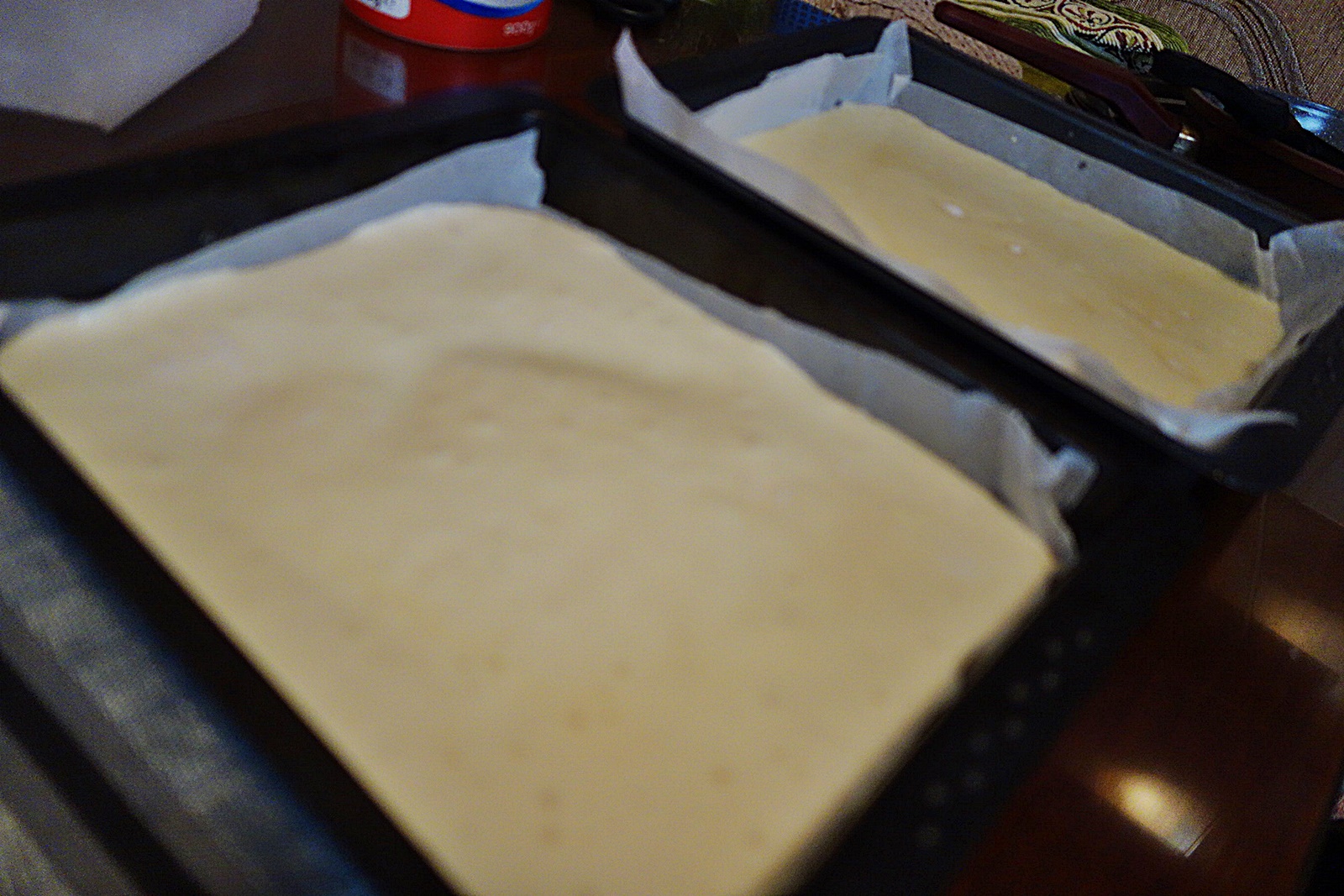 Prajitura cu umplutura de dulceata de cirese si perle de tapioca